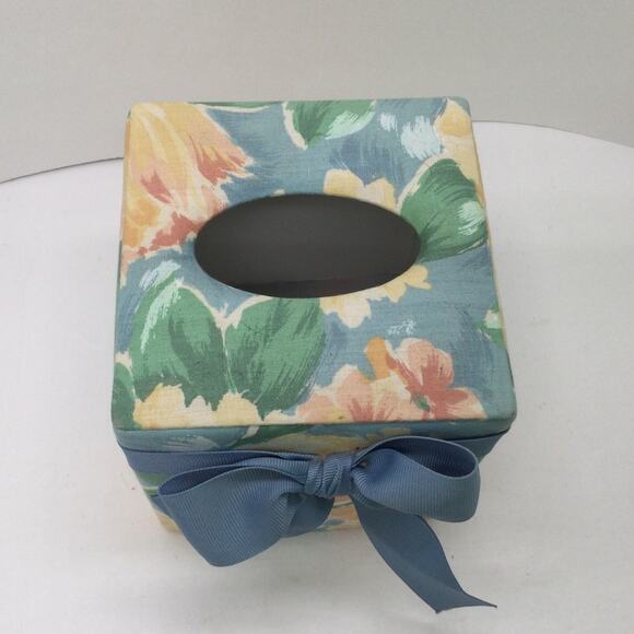 Vintage Discontinued Croscill Fiesta Tissue Box Cover - Picture 7 of 8